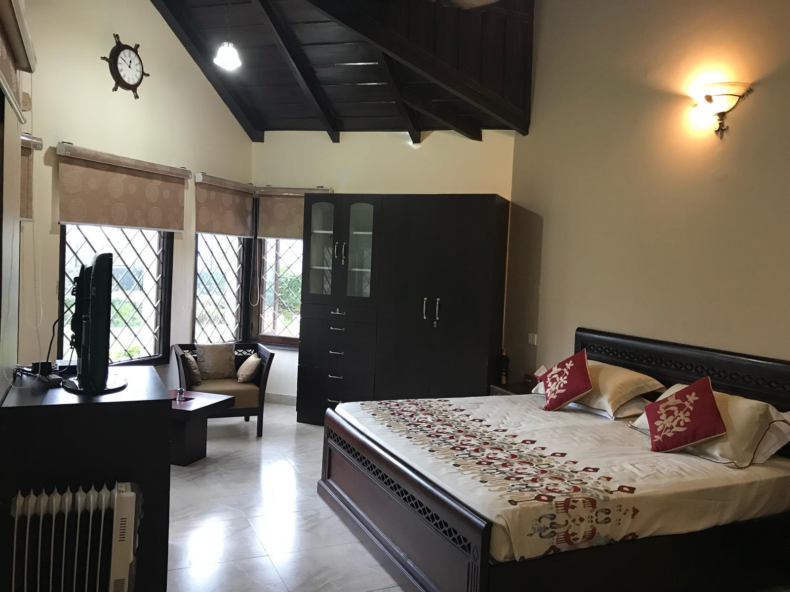 Elegant Three Bedroom Villa with a spacious terrace in Nainital